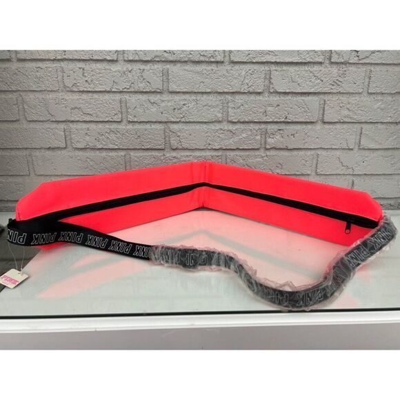 Victoria's Secret Pink 'Beach Please' Insulated Crossbody 6-Can cooler Bag - Picture 5 of 5